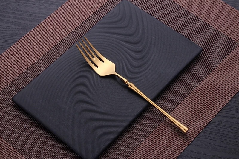 Set Of Four Stainless Steel Steak Cutlery - Image 9