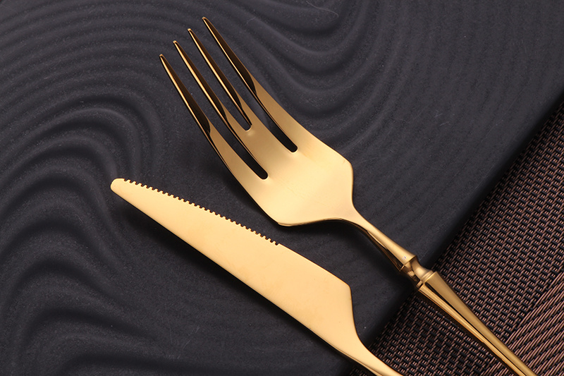 Set Of Four Stainless Steel Steak Cutlery - Image 3