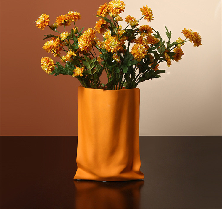 Behanmei Morandi Folded Vase D