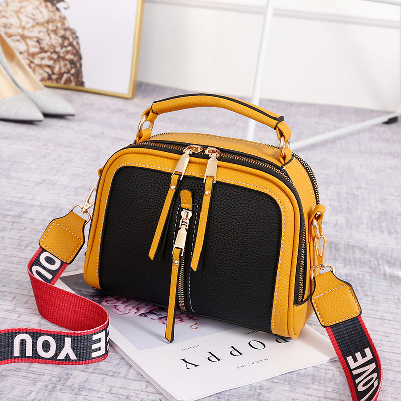 Women's Wide Shoulder Square Bags - Image 3