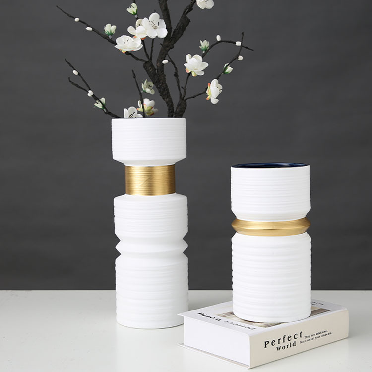 Creative Threaded Ceramic Vase