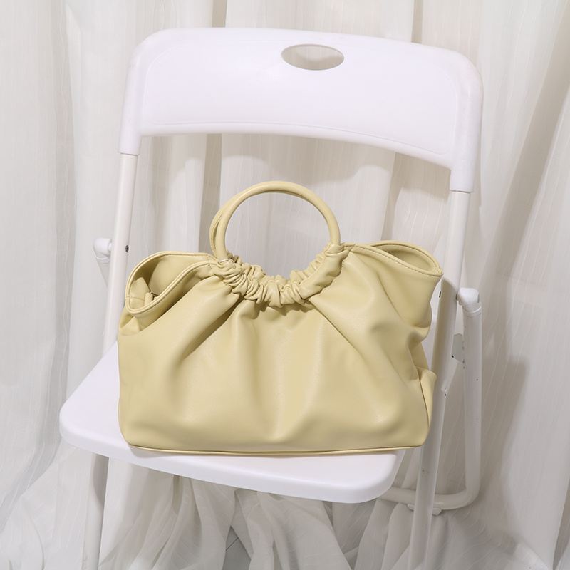 Small Circle Design Handbag - Image 4