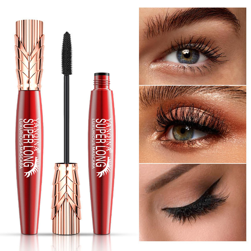 Crown Head 4D Mascara
