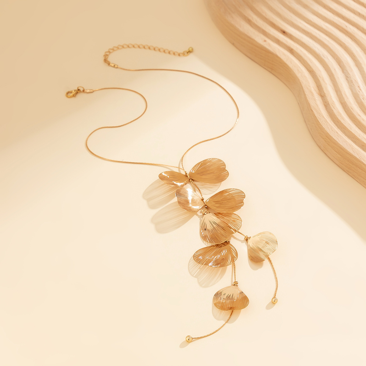 Ginkgo Leaf Tassel Necklace - Image 7