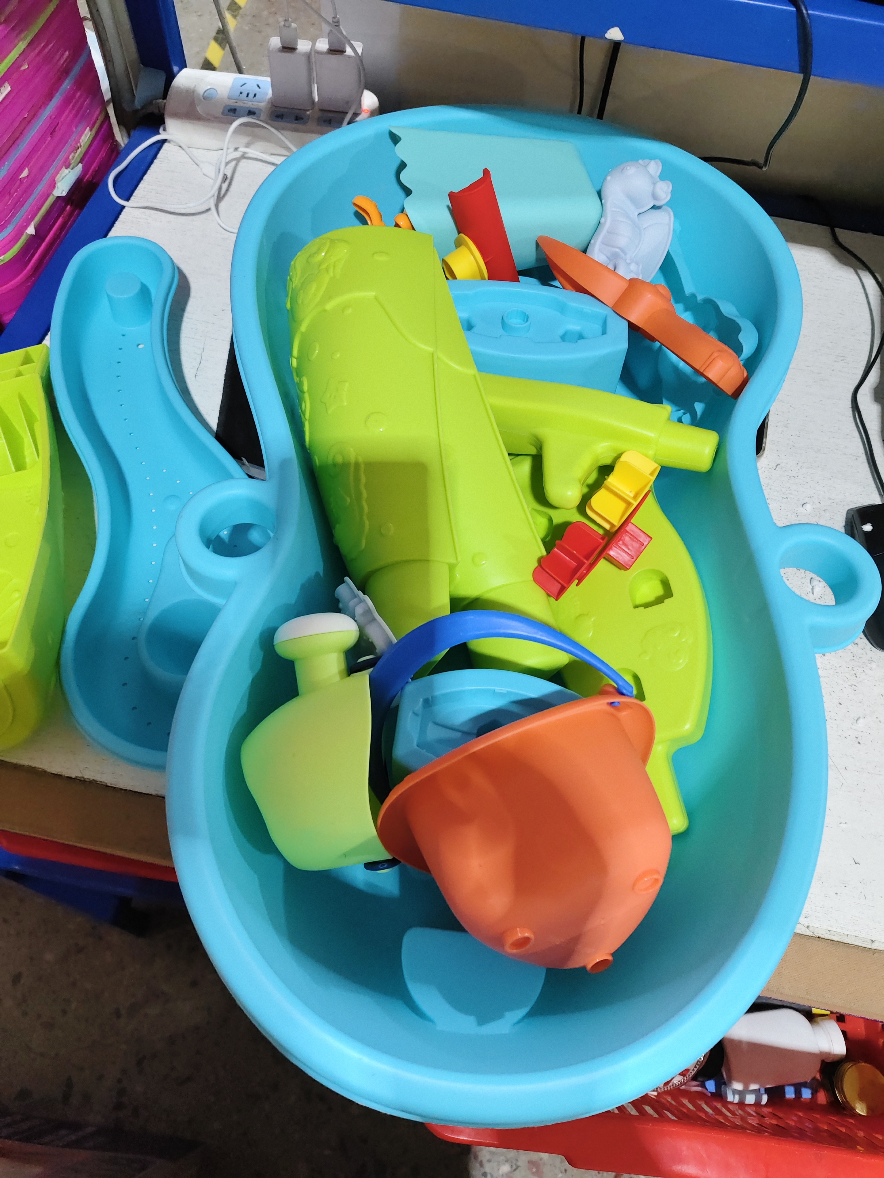 Children's Beach Four-layer Pool Toy Suit - Image 6