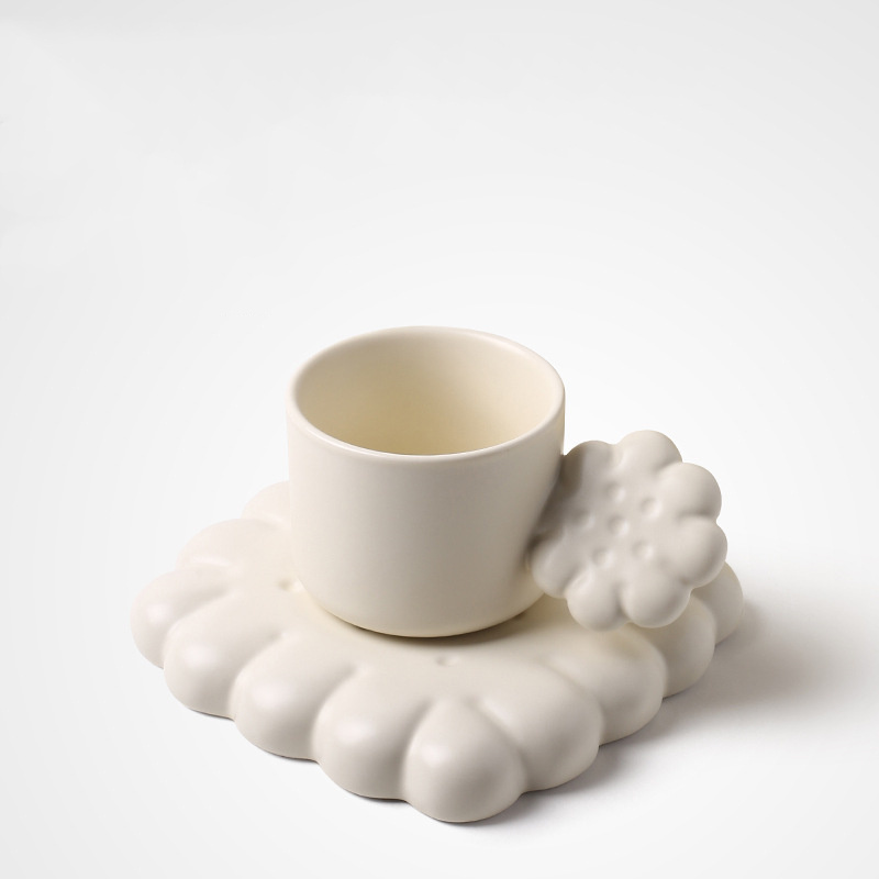 Creative Cute Ceramic Mug Home Set Gift Box - Image 4