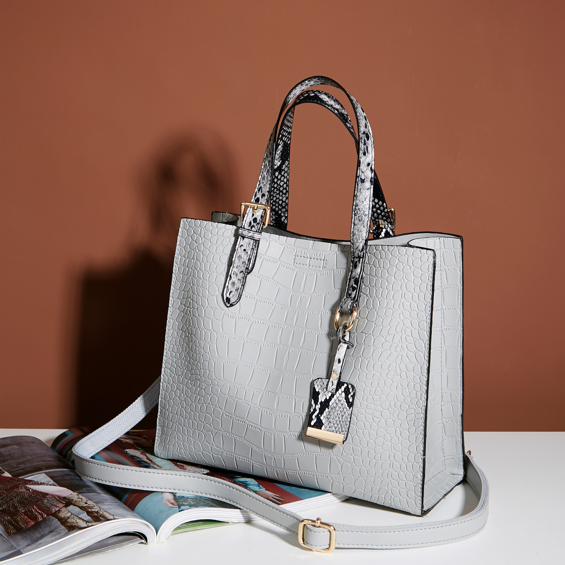Korean Versatile Handbag - Image 5