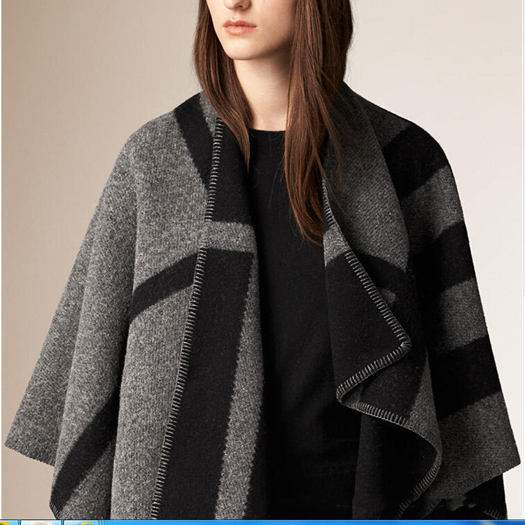 Color-Blocking Checkered Cashmere Cloak