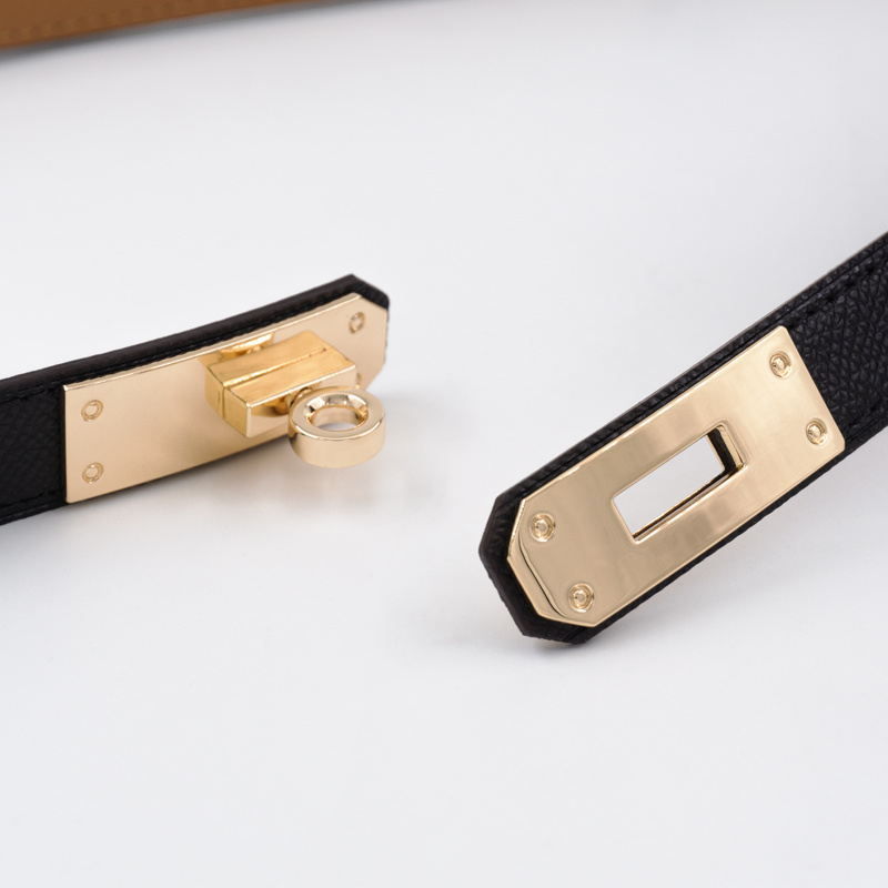 Lychee Cowhide Waist Belt With Bag - Image 3