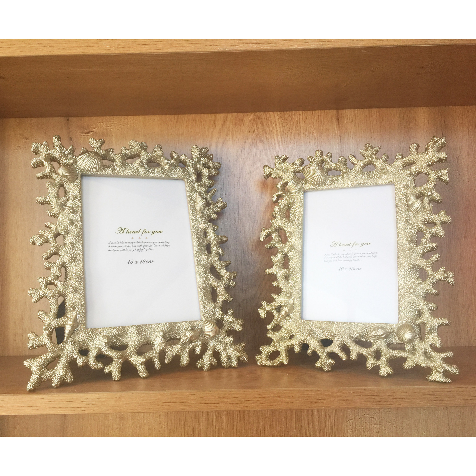 Resin Golden Coral Photo Frame - Image 5