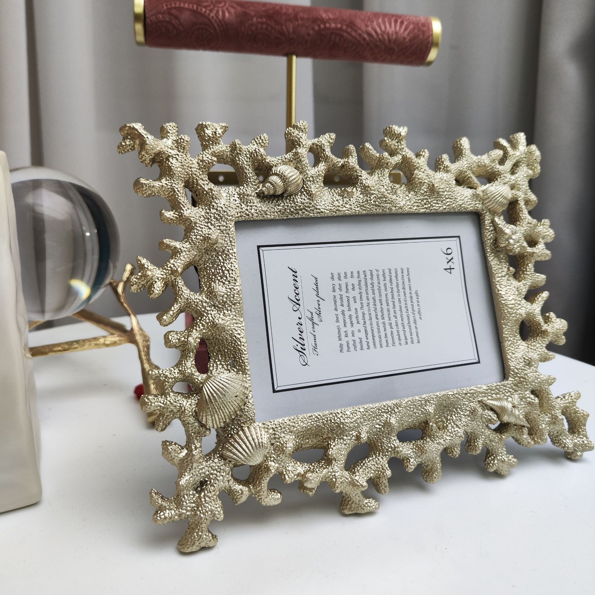 Resin Golden Coral Photo Frame - Image 2