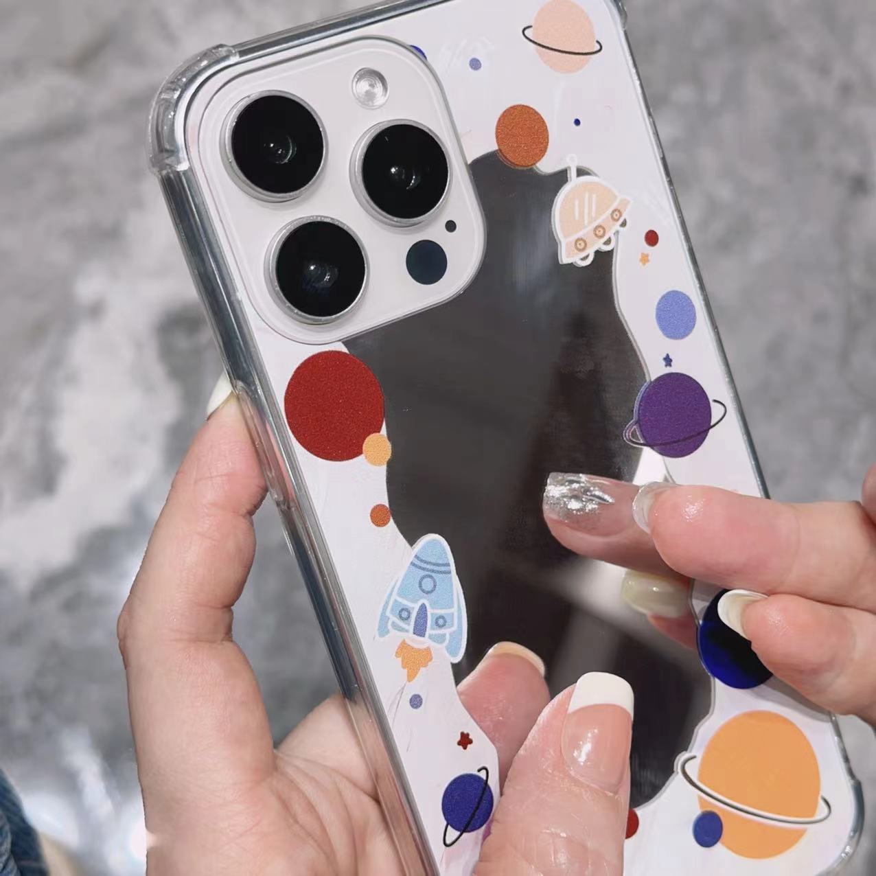 Centered Mirror Mobile Phone Case - Image 5