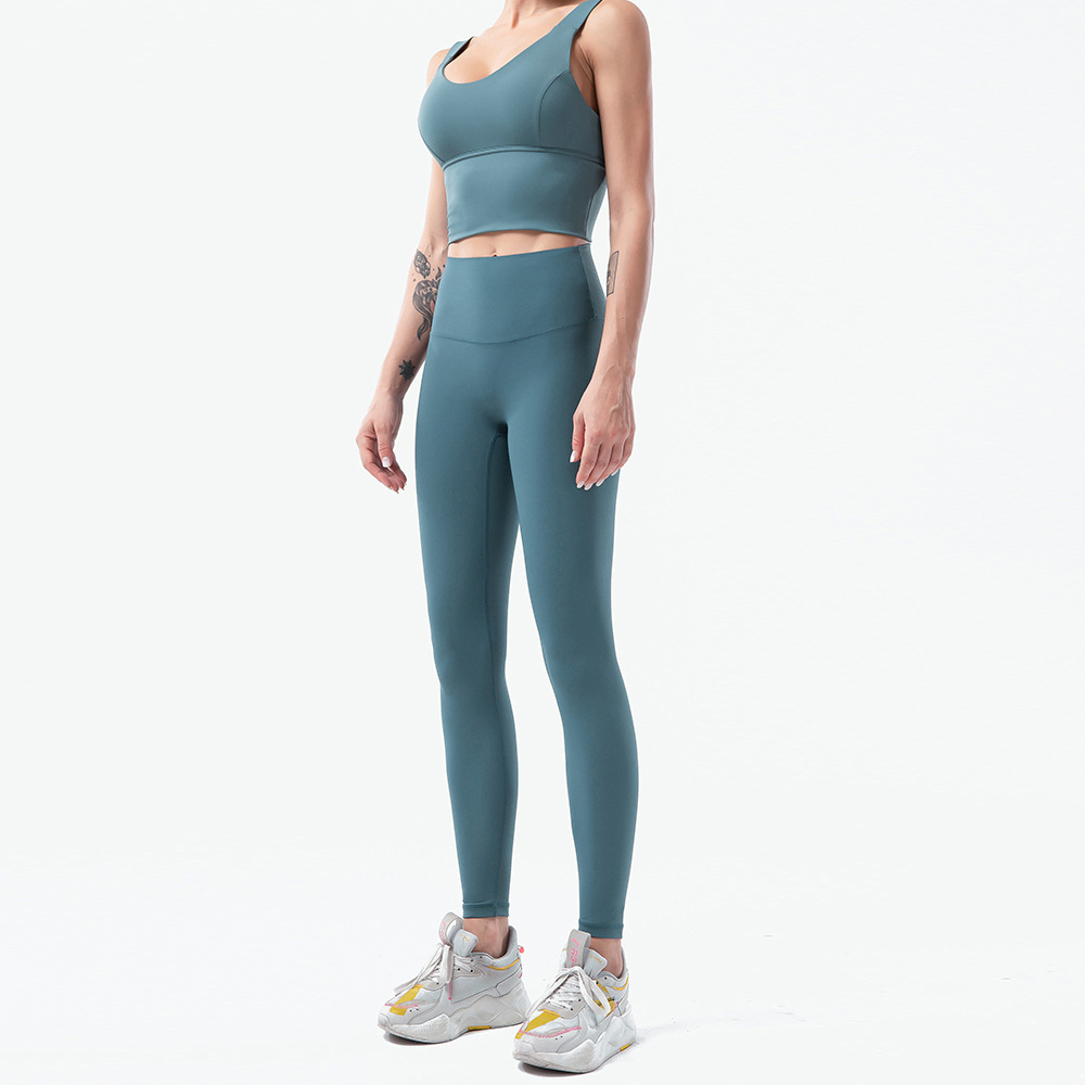 Sleek Yoga Sportswear Vest - Image 8