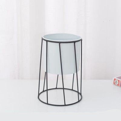 Modern Iron Flower Trellis Ornaments - Image 3