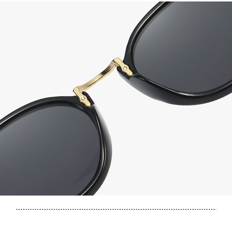 Round Metal Sunglasses - Image 2