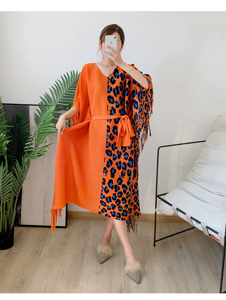 Women's Leopard Print Pleated Color-matching Dress - Image 9