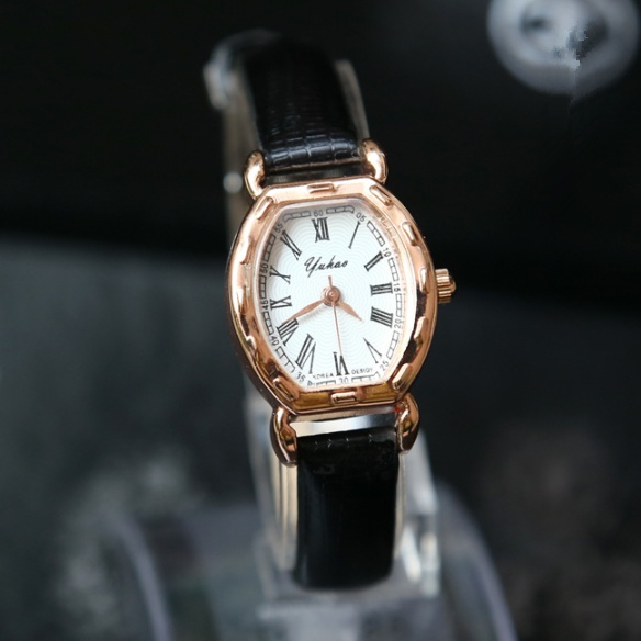 Non Mechanical Exquisite Quartz Bracelet Watch