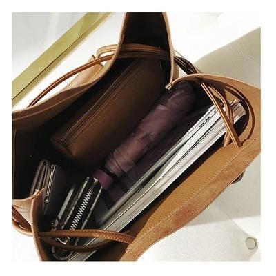 Large-Capacity Handbag - Image 3
