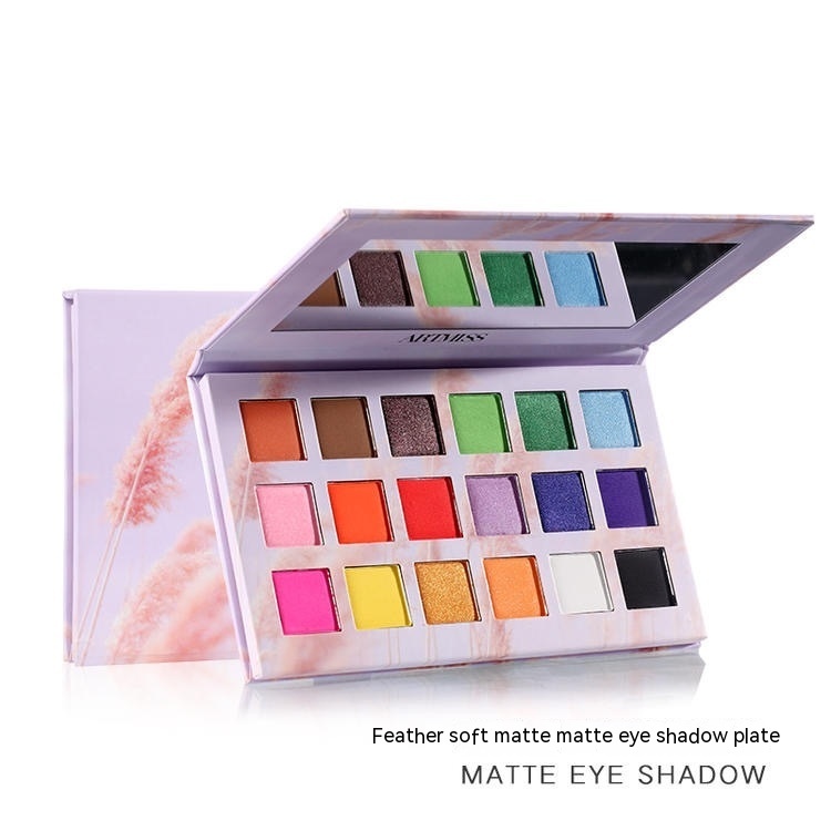 Matte Earth Tone Eyeshadow Plate - Image 5