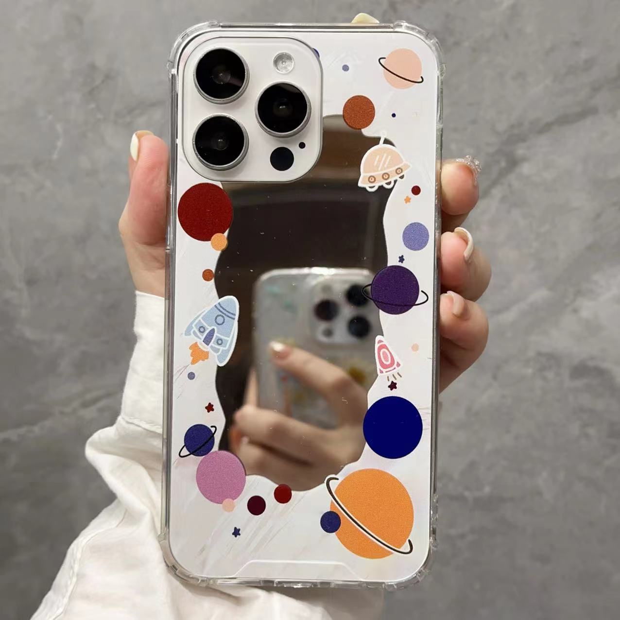 Centered Mirror Mobile Phone Case - Image 4