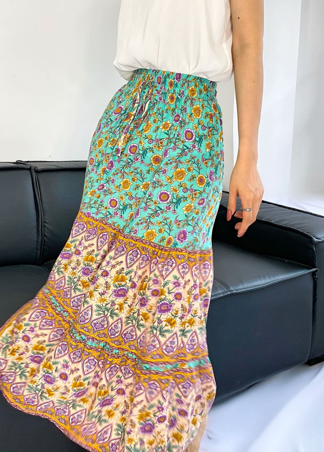 Women's Printed Elastic High Waist Skirt - Image 4