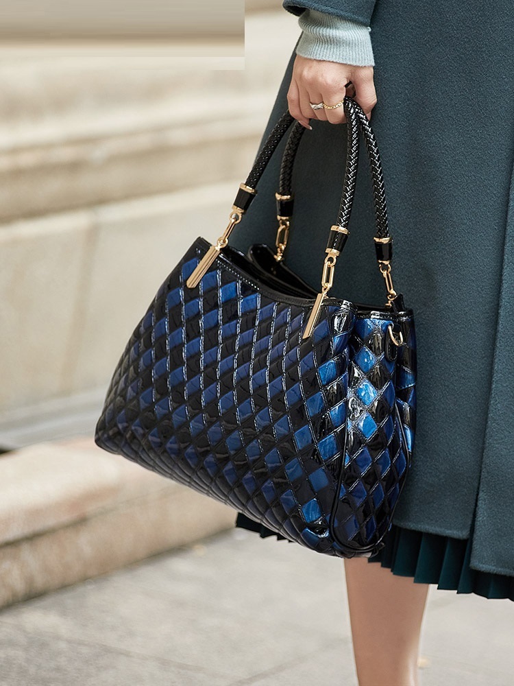 High-end And Stylish Leather Handbag - Image 2