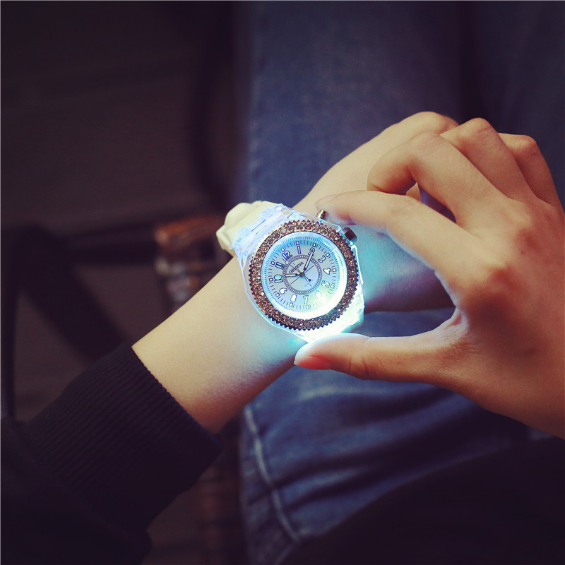 LED Luminous Geneva Women Quartz Watch - Image 5