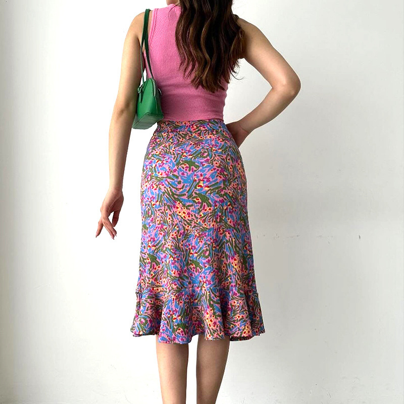 Elegant Floral Hot Skirt - Image 3