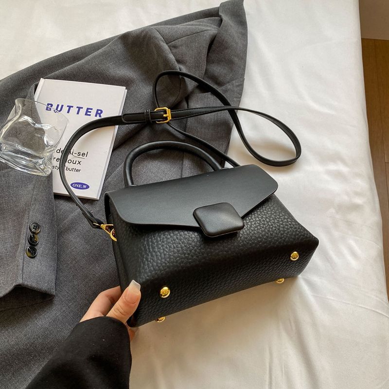 Fashionable Retro Handbag