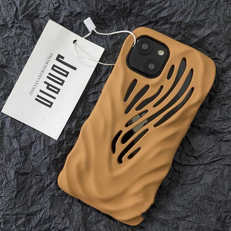 Titanium Gray Wind Hollowed Out Phone Case - Image 5