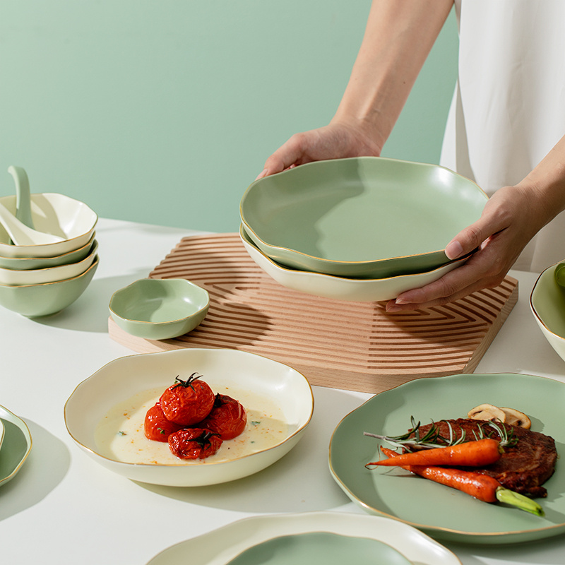 Large  Rice & Vegetable Soup Bowl & Suit
