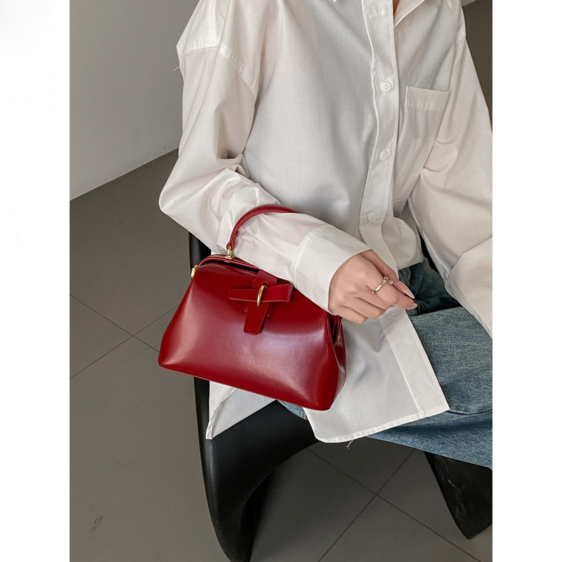 Luxury Fashion Cowhide Handbag - Image 6