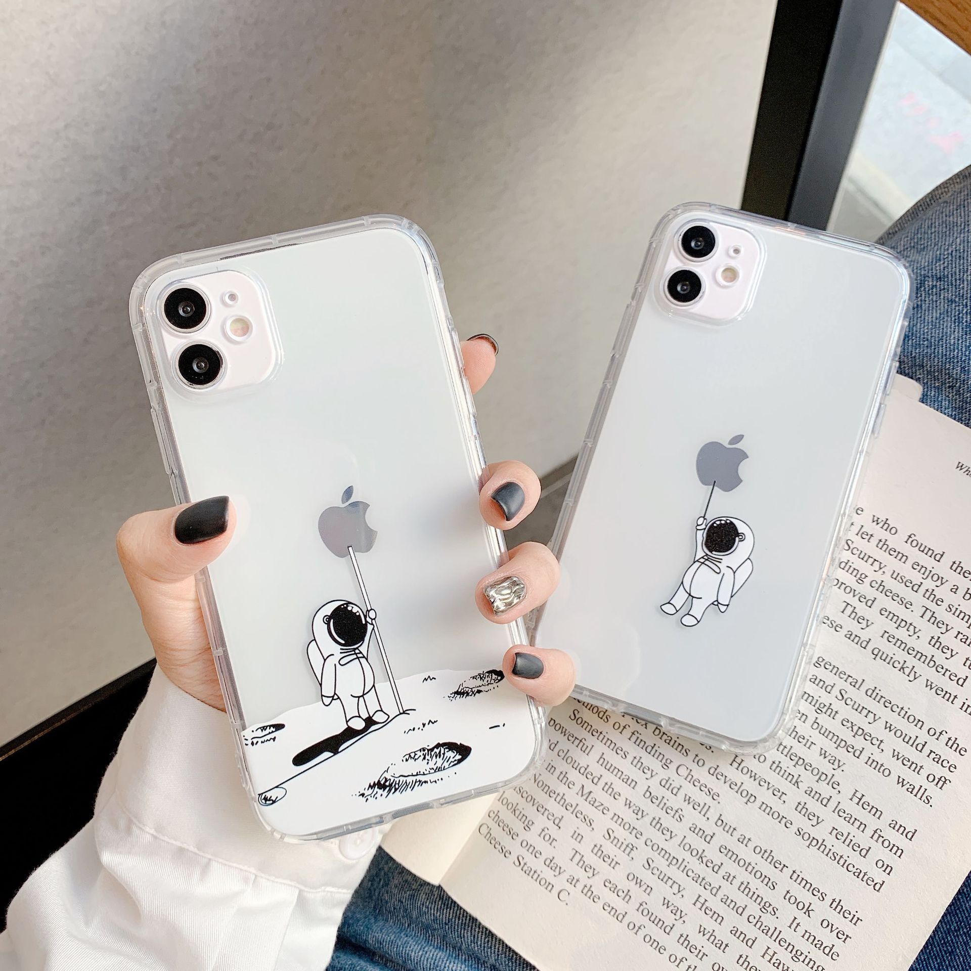 Creative Spaceman Transparent Phone Case - Image 7