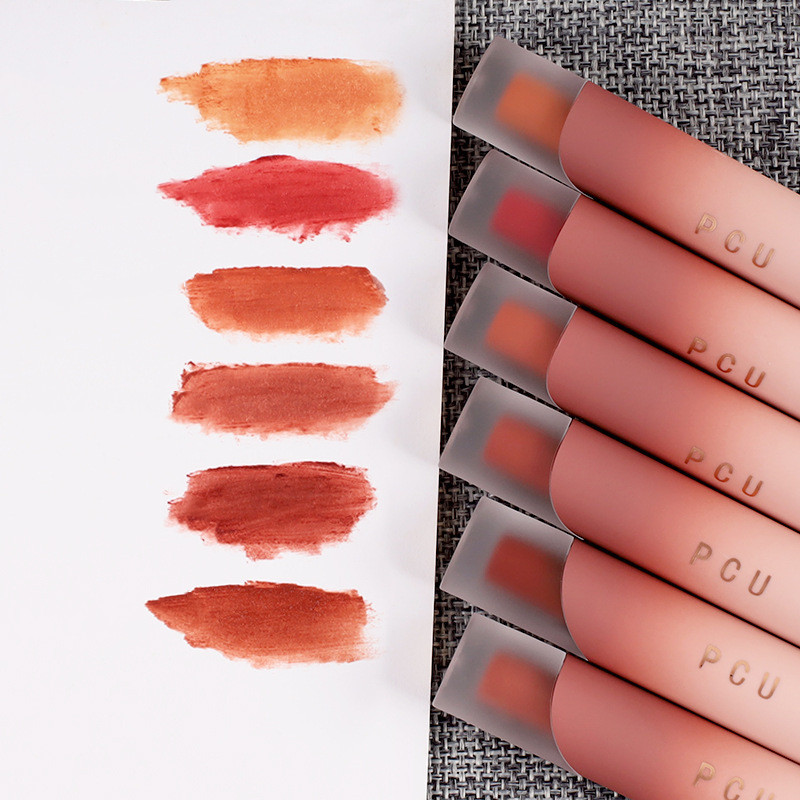 Non-Stick White Matte Lip And Cheek Blush - Image 8