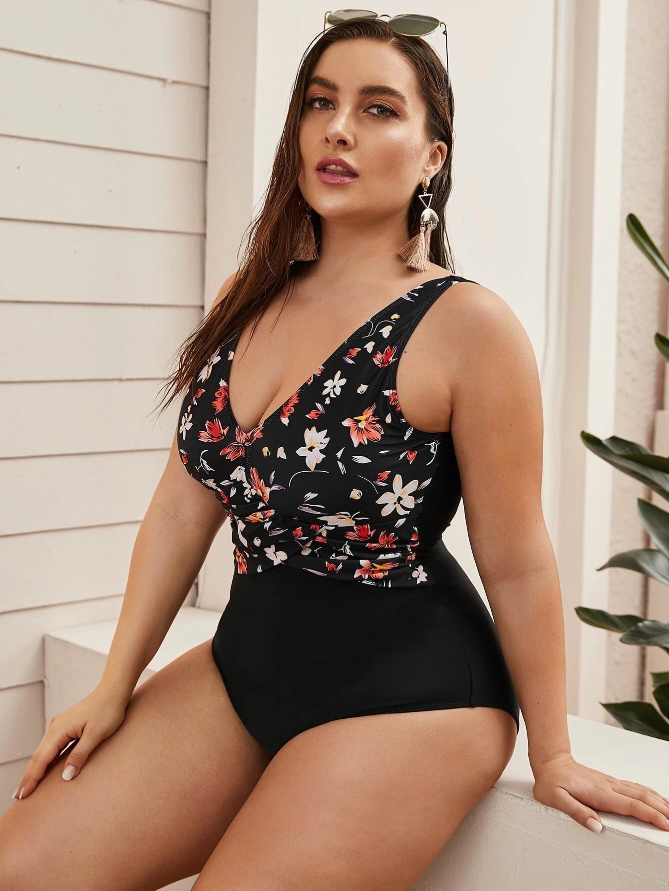 Plus Size One-piece Printed Swimsuit - Image 5