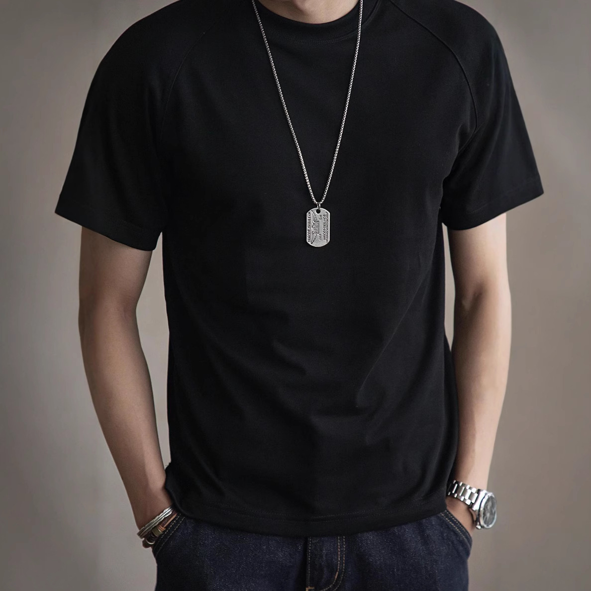 Heavy Round Neck Dry T-shirt - Image 3