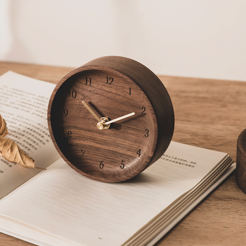 Simple Decorations Clock