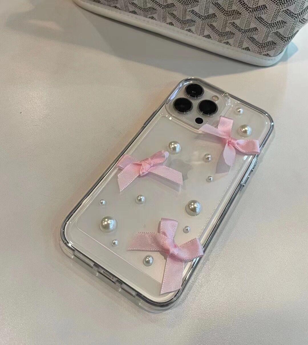 Transparent 3D Pearl Bow Phone Case - Image 3