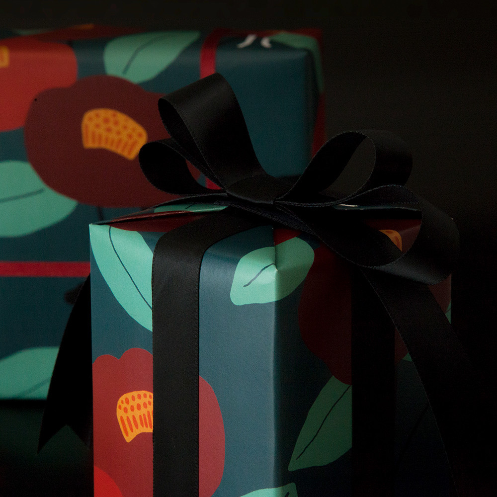 Christmas Gift Wrapping Paper - Image 5