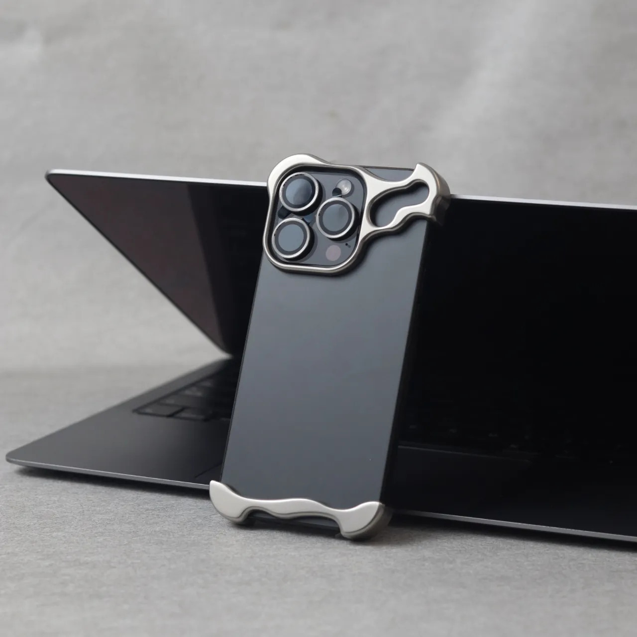 Zinc Alloy Phone Case - Image 7