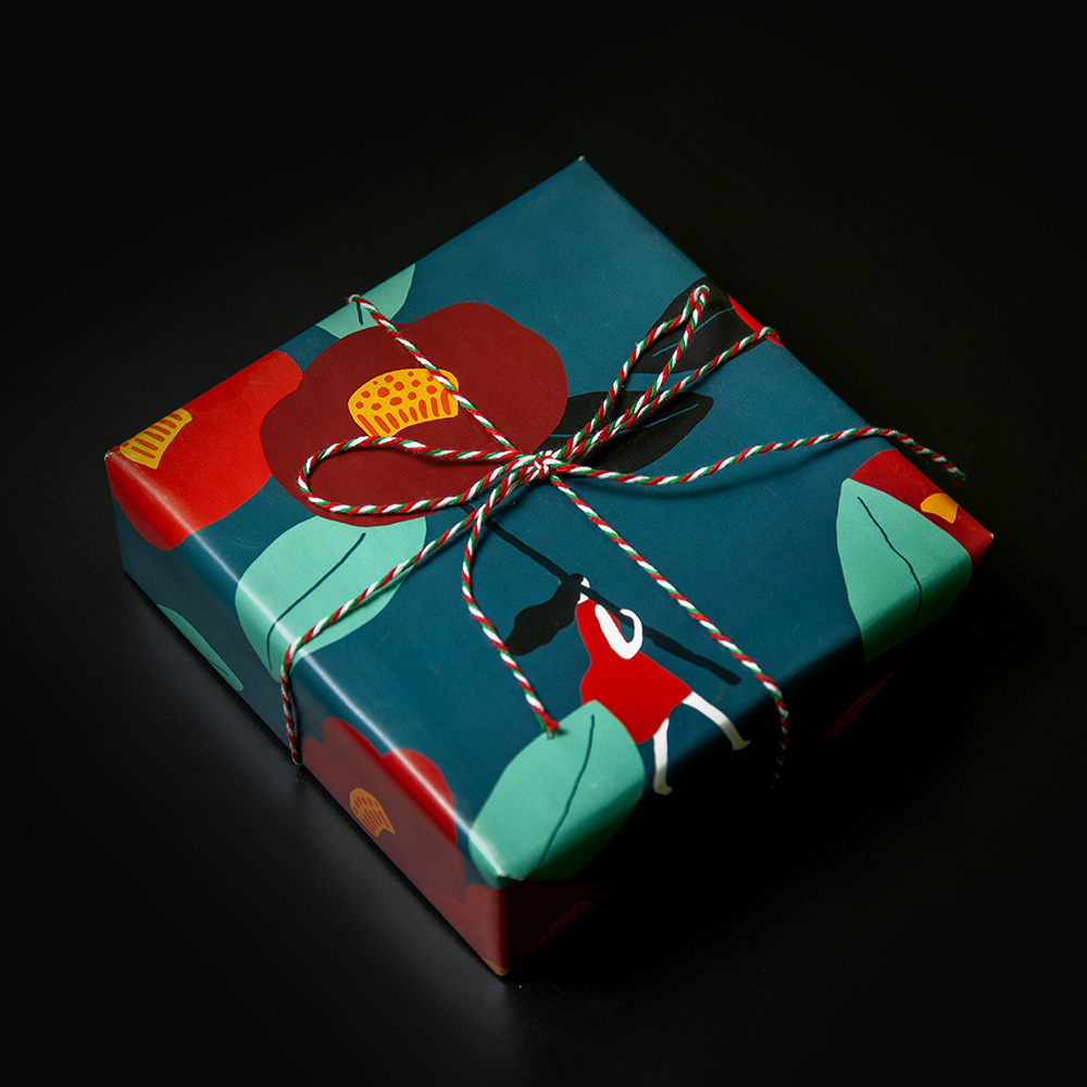 Christmas Gift Wrapping Paper - Image 4
