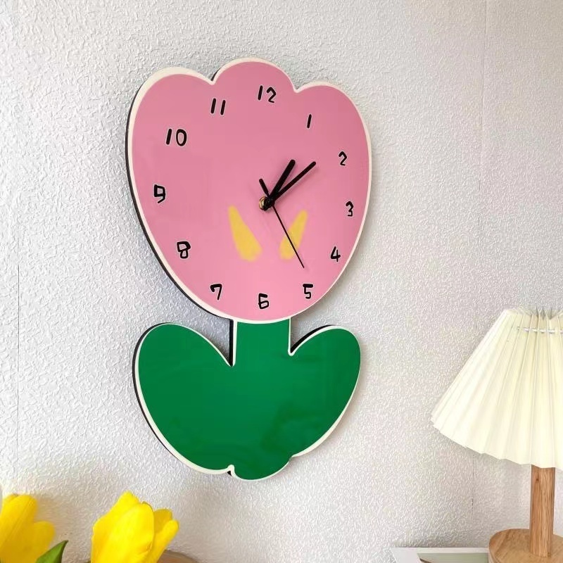 Simple Creative Cartoon Clock
