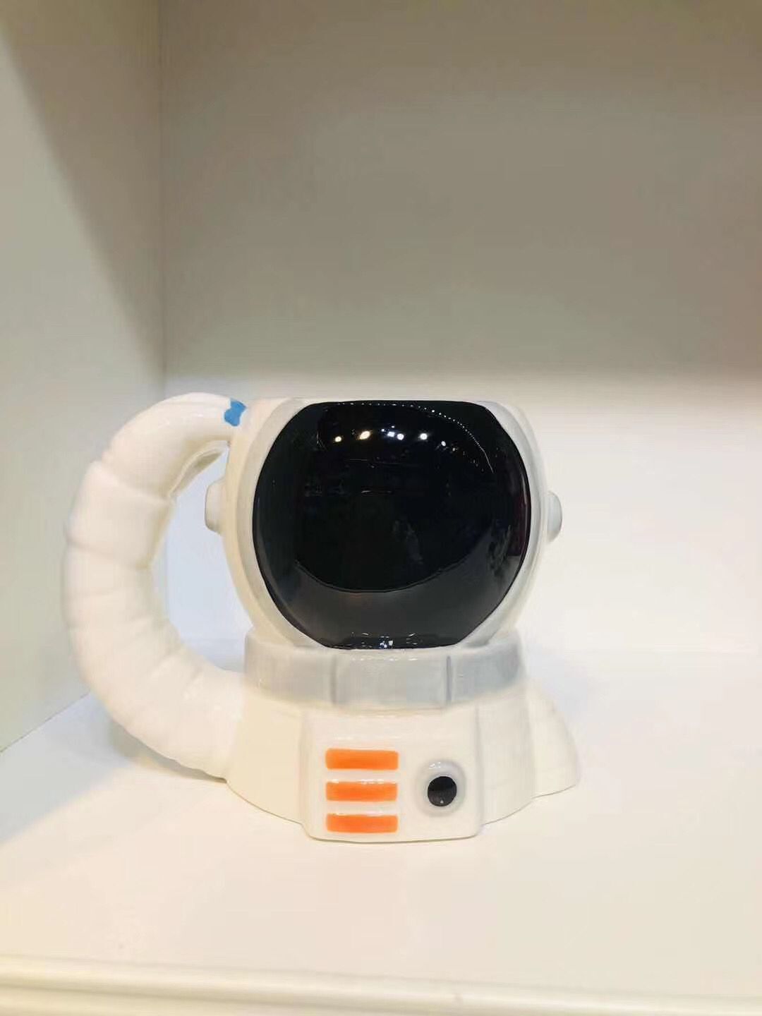 Large Capacity Astronaut Ceramic Cup - Image 5