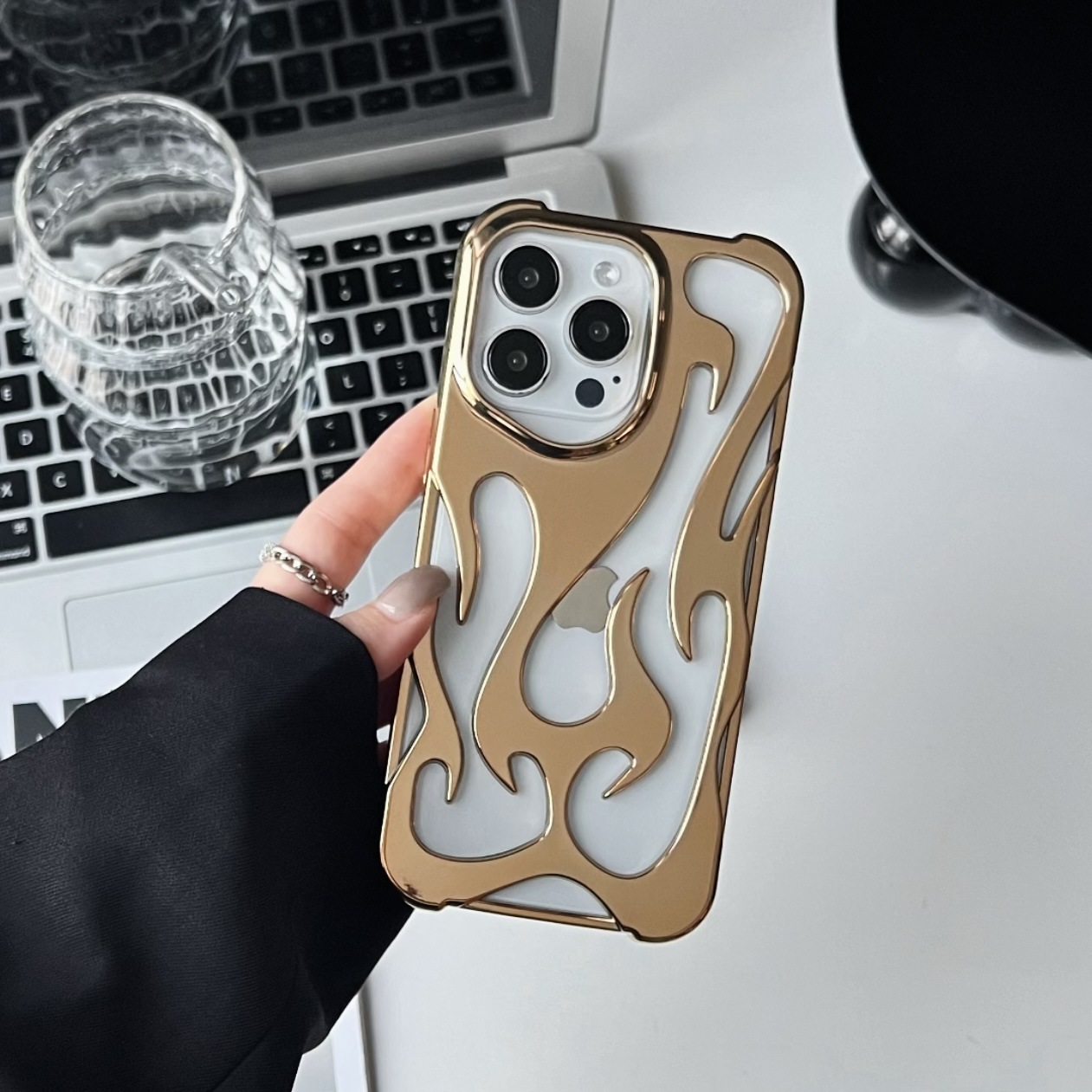 Electroplating Hollow Heat Dissipation Phone Case - Image 6