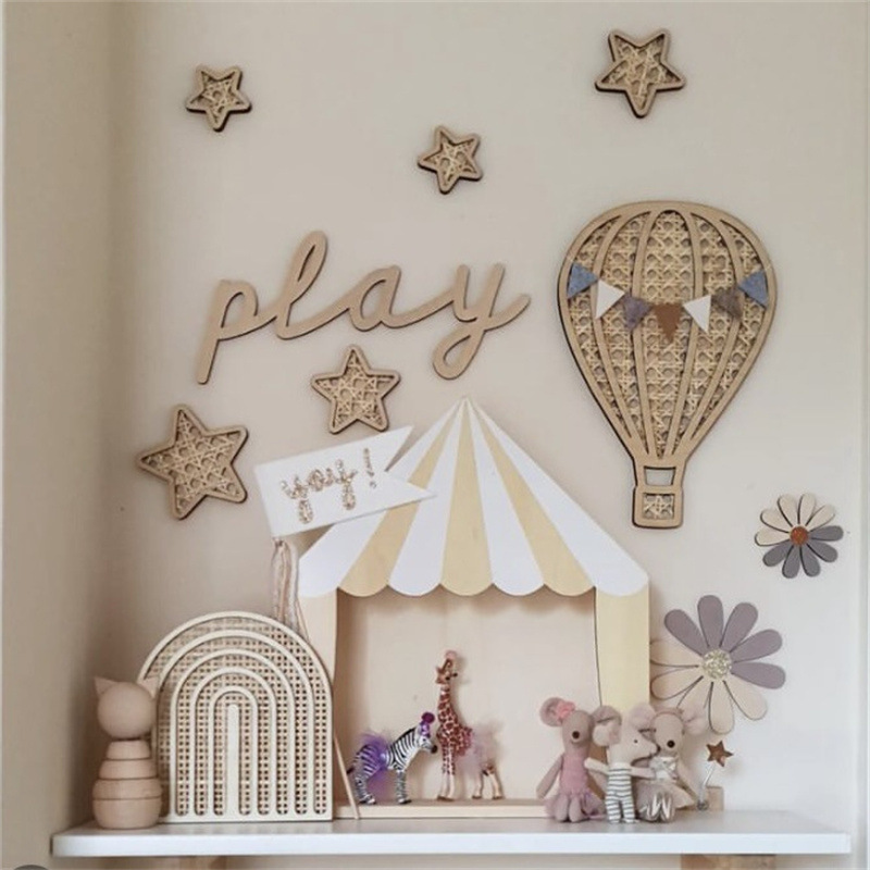 Wooden Rattan Hot Air Balloon Wall Decoration