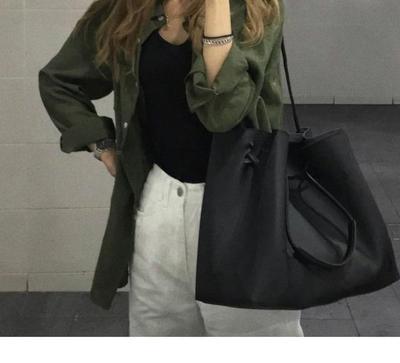 Large-Capacity Handbag - Image 7