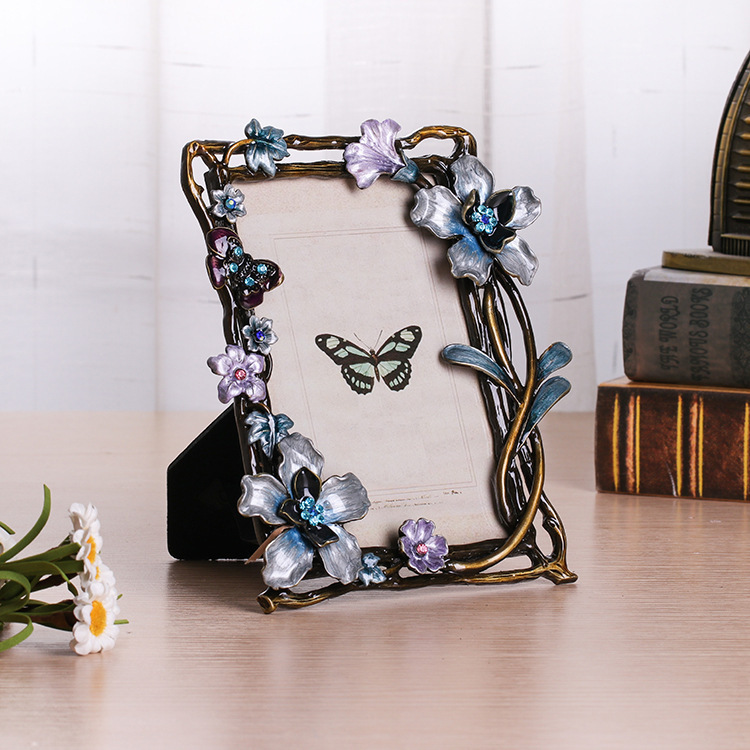 Creative Enamel Colored Metal Photo Frame With Flower & Bird - Image 9