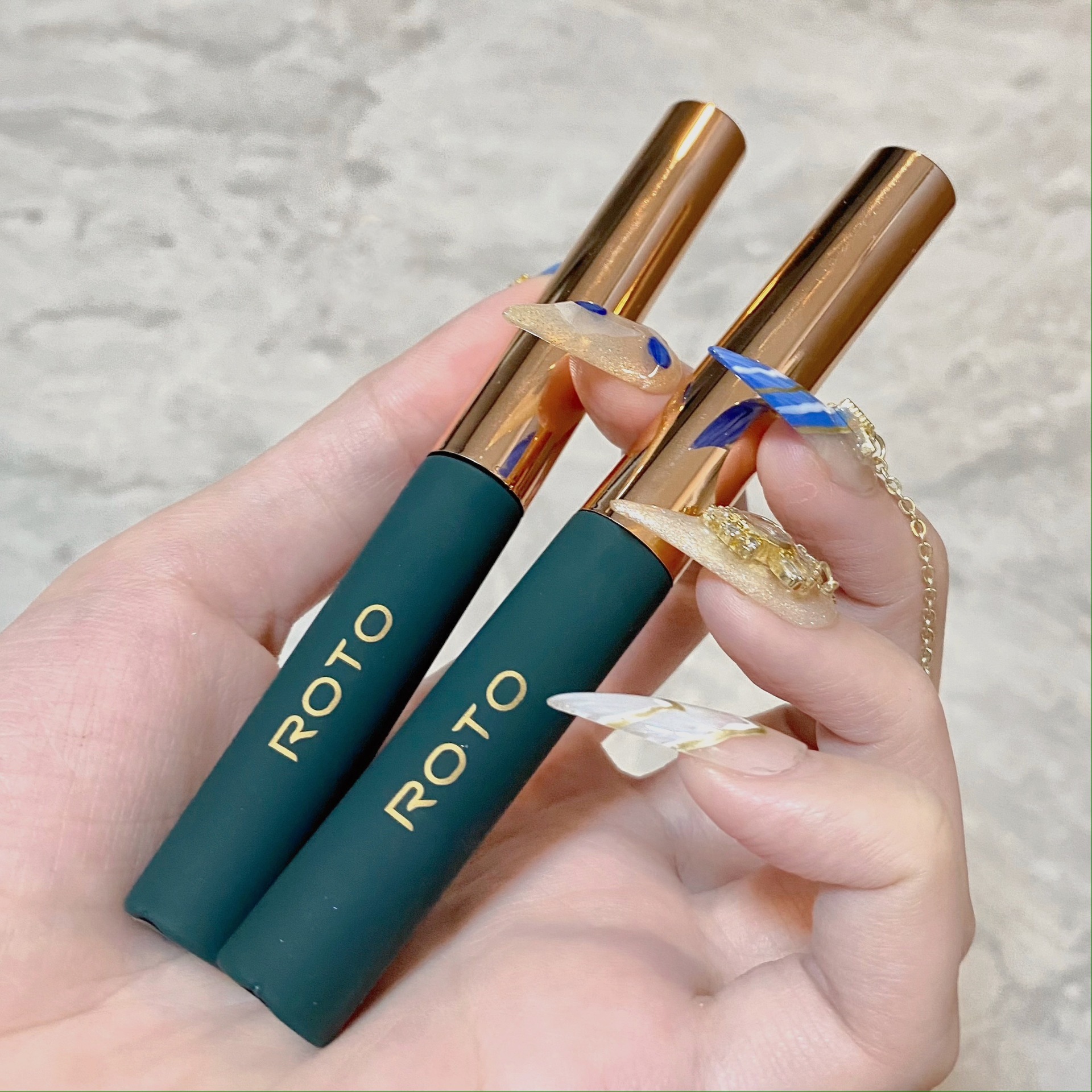 Long Thick Curling Mascara