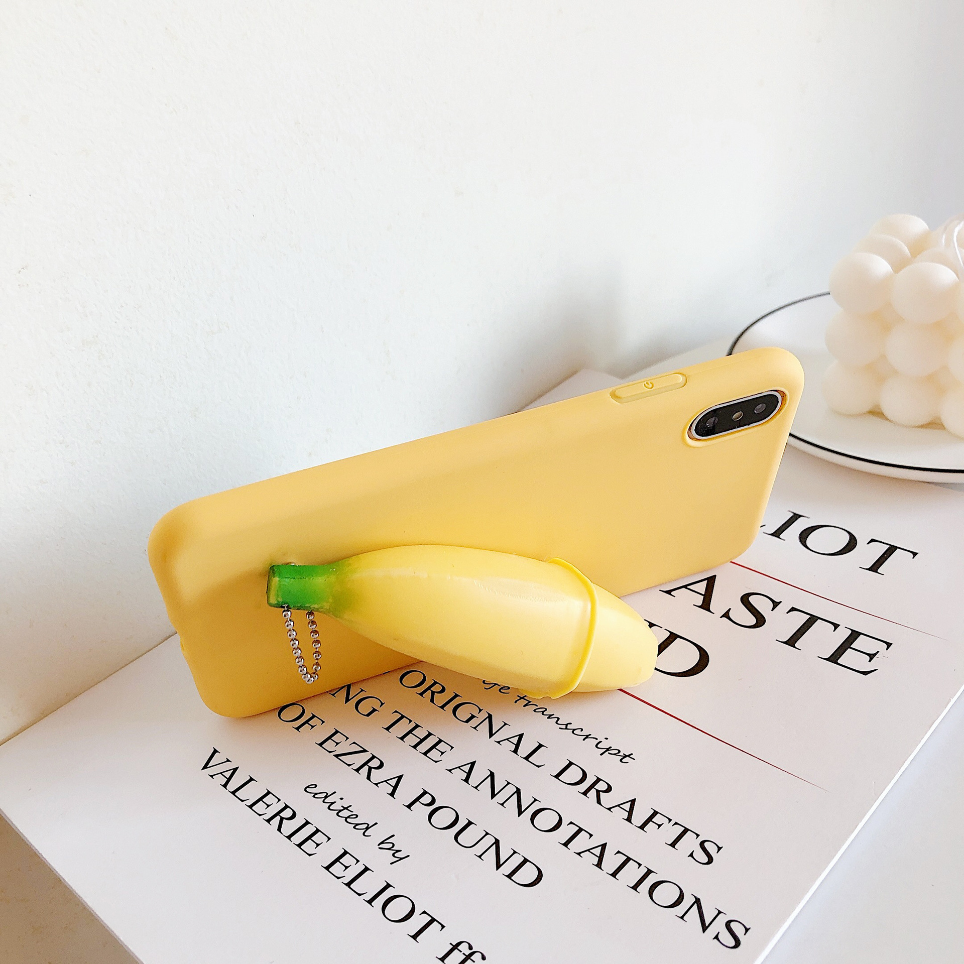 Pinnacle Banana Phone Shell Case - Image 3