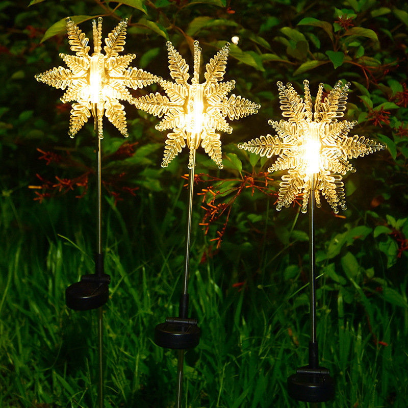 LED Solar Snowflake Light